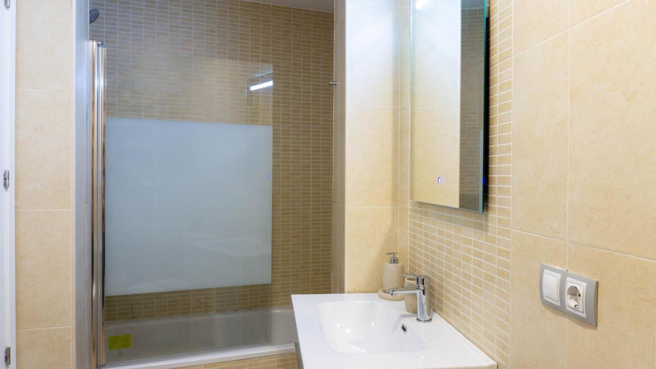 Luxury Apartment Dos Aceras Málaga Extérieur photo
